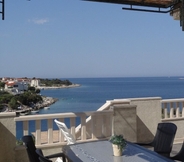 Bedroom 4 Branka - 30 m From Beach - A1 Zeleni