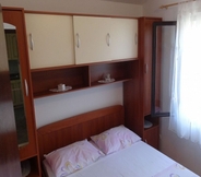 Bedroom 6 Branka - 30 m From Beach - A1 Zeleni