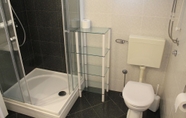 In-room Bathroom 5 Zdenka - 10 m From the Beach - A4