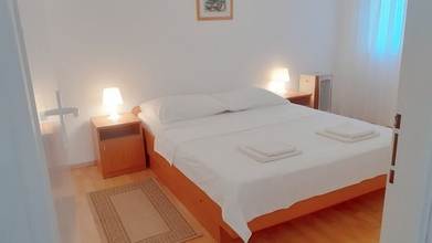 Bedroom 4 Din - 40 m From sea - A2