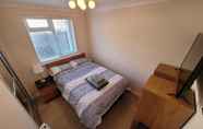 Bilik Tidur 4 Captivating 2 Bedroom Bungalow in Mumbles