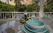 In-room Bathroom 4 Tropical Paradise right on the Beach