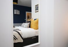 臥室 6 Minister House Apt 1 by Tŷ SA