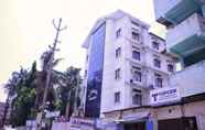 Bên ngoài 7 Goroomgo Blue Moon Guest House Guwahati