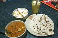 Restaurant Goroomgo Dylan Cafe & Guest Jodhpur