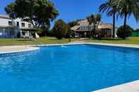 Swimming Pool Hotel La Parra