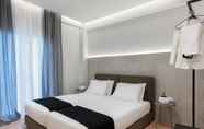 Kamar Tidur 3 Acropolis White Key Residence