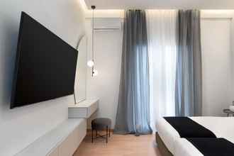 Kamar Tidur 4 Acropolis White Key Residence