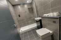 In-room Bathroom iStay Liverpool Harrisons
