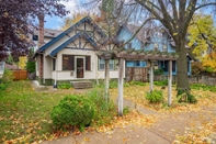 Exterior Lyndale Bungalow