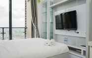 Bilik Tidur 2 Homey And Warm Studio At Sky House Bsd Apartment