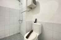 Toilet Kamar Spacious 1Br At Grand Asia Afrika