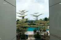 Kolam Renang Nice And Comfort 1Br At Sky Terrace Apartment