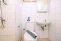 In-room Bathroom Cozy Stay Studio At Kebagusan City Apartment