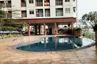 Swimming Pool Nice And Elegant 2Br At Serpong Greenview Apartment