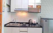 Bilik Tidur 6 Comfort And Elegant 2Br At Woodland Park Residence Apartment