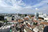 Atraksi di Area Sekitar Strategic And Spacious 2Br At Apartment Braga City Walk