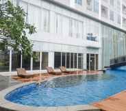 Swimming Pool 4 3Br Luxurious And Elegant Apartment At Grand Sungkono Lagoon