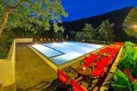 Swimming Pool Hotel pool bar Tsigoura