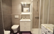 In-room Bathroom 6 Emma in Rovinj With 1 Bedrooms and 1 Bathrooms