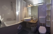 In-room Bathroom 7 Art Apartment in Rovinj