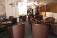 Bar, Cafe and Lounge Demizson Panzió