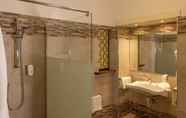 In-room Bathroom 5 hotel minerva assisi