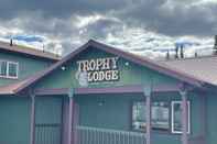 ภายนอกอาคาร Trophy Lodge Accommodations