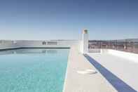Swimming Pool Apartamentos Martalia Arenal