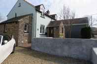 Exterior Grove Hill Cottage