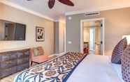 Kamar Tidur 7 K B M Resorts- Hkh-415 Ultimate 2Bd Villa, Large Balcony, Ocean Views, Seating for 6!
