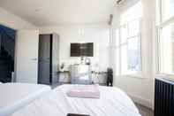 Bedroom Surbiton Luxury Garden House 19A