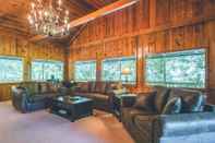 Lobi Crystal Creek Chalet