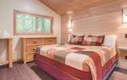 Bilik Tidur 5 River View Cabin