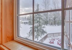 Bedroom 2 Lazy Bear Lodge