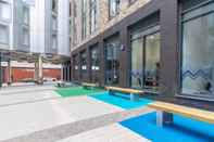 Kolam Renang Modern Ensuite Rooms - SHEFFIELD - Campus Accommodation