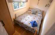 Kamar Tidur 3 Stunning 2-bed Cabin in Nantglyn Denbigh