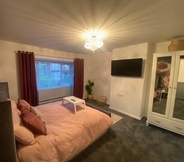 Bedroom 7 Charming 3-bed House Near Central Manchester