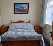 Bedroom 3 Charming 1-bed Apartment in Barefield