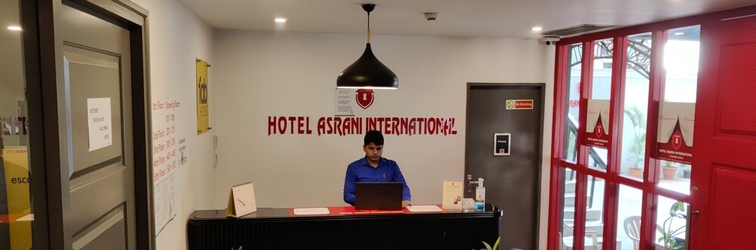 Lobi HOTEL ASRANI INTERNATIONAL