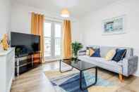 Common Space Bright and Cozy 2-bed Apartment in Dagenham