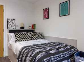 Bedroom 4 Ensuite Rooms STUDENTS Only - CANTERBURY - Campus Accommodation