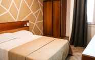 Phòng ngủ 4 Hotel Donatello Modena