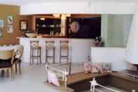 Bar, Cafe and Lounge Cesme Marina Sahil Otel