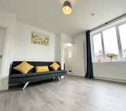 Common Space 2 Worksop Newly Refurbished 3-bedroom House