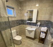 In-room Bathroom 4 Well Hotel Edirne