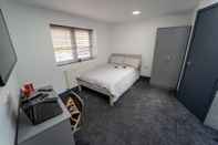 Bedroom Stunning 1-bed Studio in Birmingham