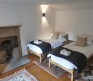 Bedroom 6 Beautiful Peak District Cottage With Hot Tub