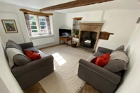 Common Space Beautiful Peak District Cottage With Hot Tub