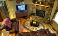 Lobby 5 Dragons Den - Wonderful Mountain Cabin for Whole Family Coosawattee River Resort